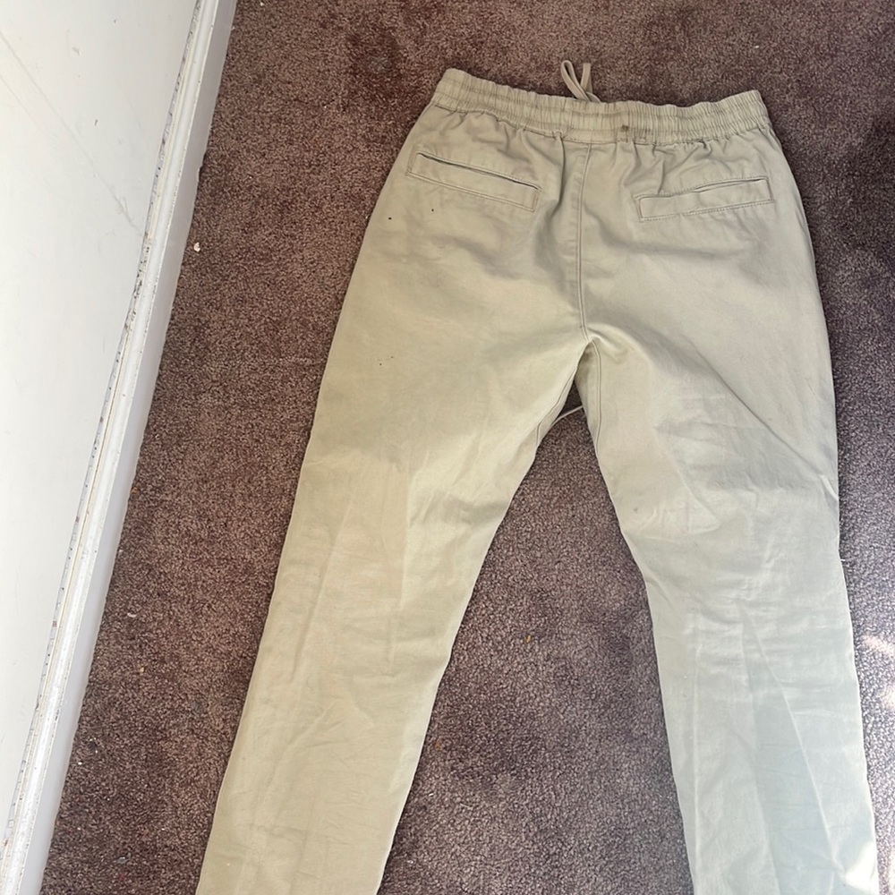 Essential pants - Picture 3 of 3